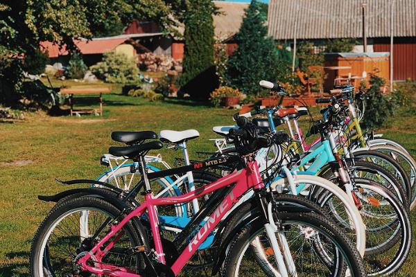 Cykeluthyrning på Sepa-gårdens hemlogi på Kynö 