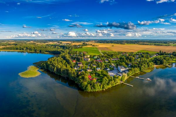 Sjön Saadjärv