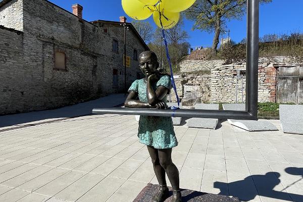 Edith Kotka-Nymani skulptuur “8 aastane Edith”