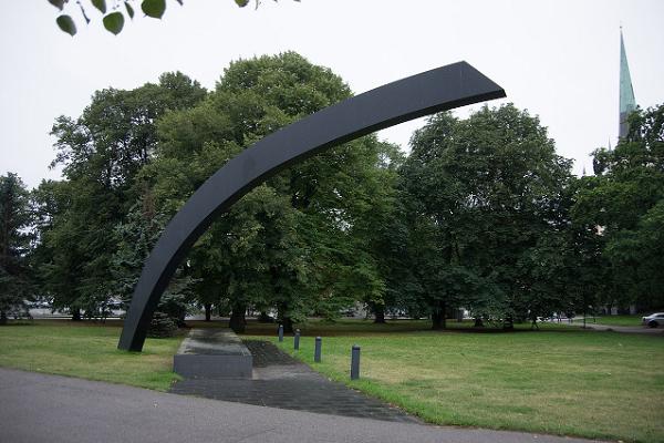'The Broken Line' monument