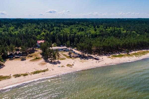 Fågelvy över stranden Valkla