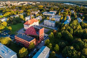 Das Gebäude des Narva Colleges der Universität Tartu
