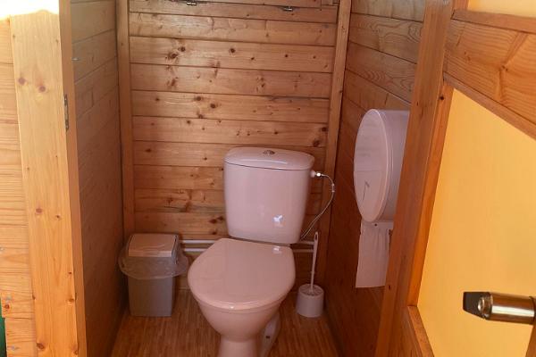 Leirintäalue Mini Kämping – WC-tila