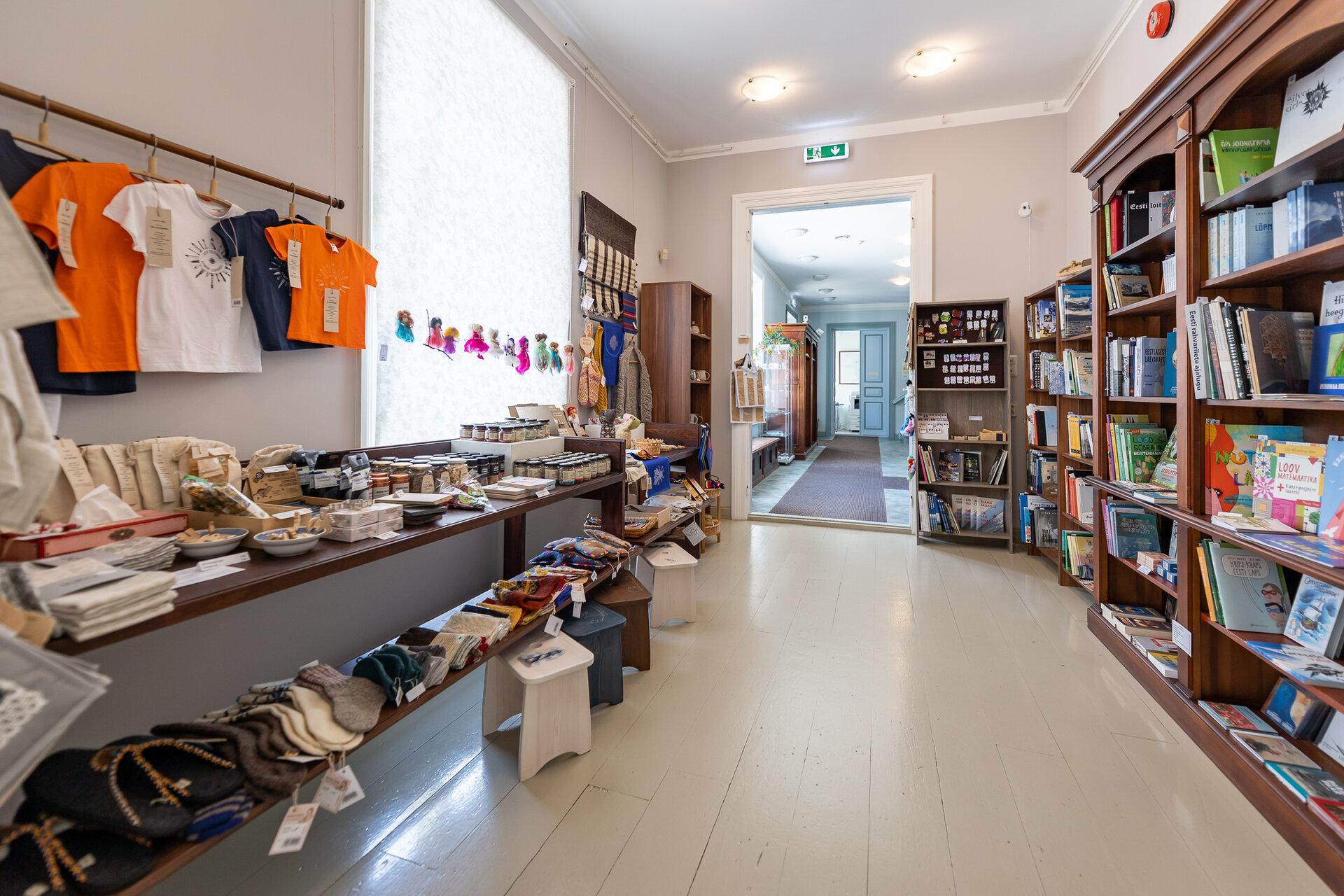 Long House of the Hiiumaa Museum souvenir shop