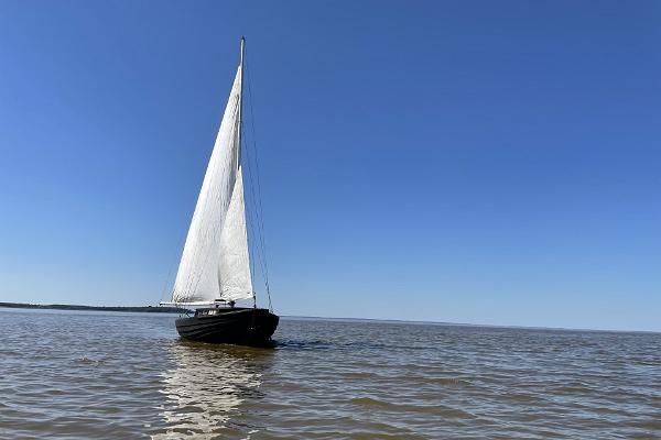 Segelbåtsturer på sjön Võrtsjärv