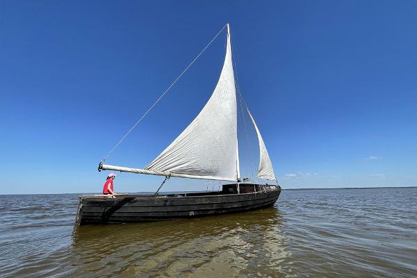 Sailing on Lake Võrtsjärv