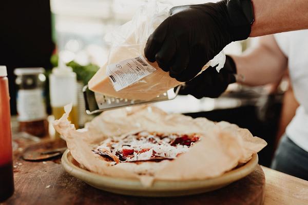 Workshop i pizzabakning på hemrestaurangen Hütt