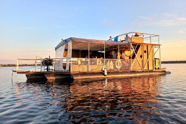 Raft Sauna on Lake Saadjärv