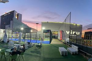 Центр падел-тенниса на открытом воздухе на крыше Торгового центра Viru Keskus
