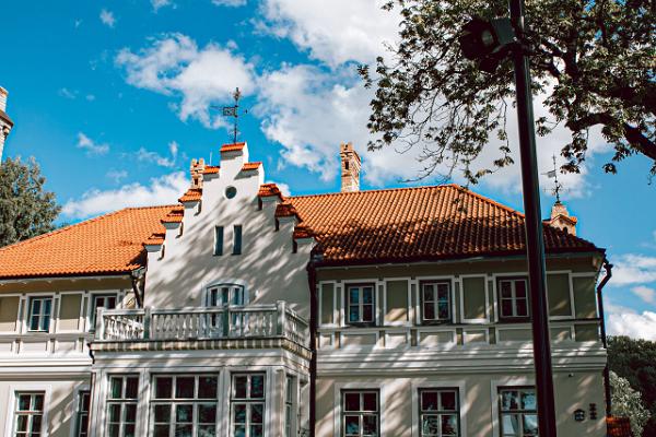 Viron historiallisen museon Maarjamäen linna