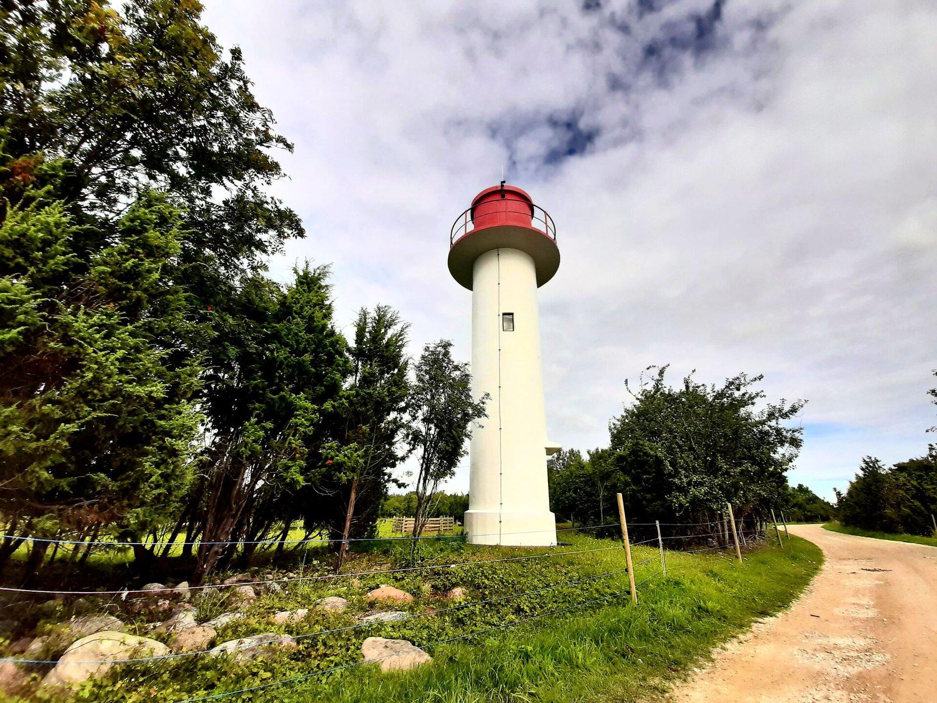 Sõru liitsihi tuletornid