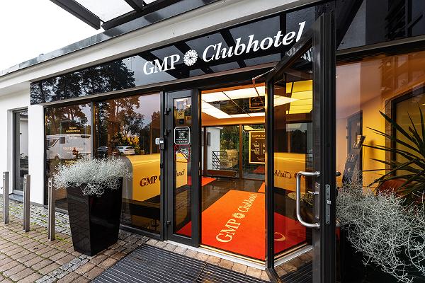 GMP Clubhotel & Pühajärve restorāns - ekskluzīva naktsmītne un maltīte Pihajervē 