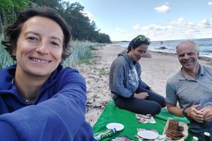 Lahemaa-National-Park-Food-Sightseeing-Estonia-foodsightseeing.ee-food-tours-private-tailored-nature-tours-best-of-sustainable-tourism-in-Estonia-local-picnic-food-guided-by-locals-15