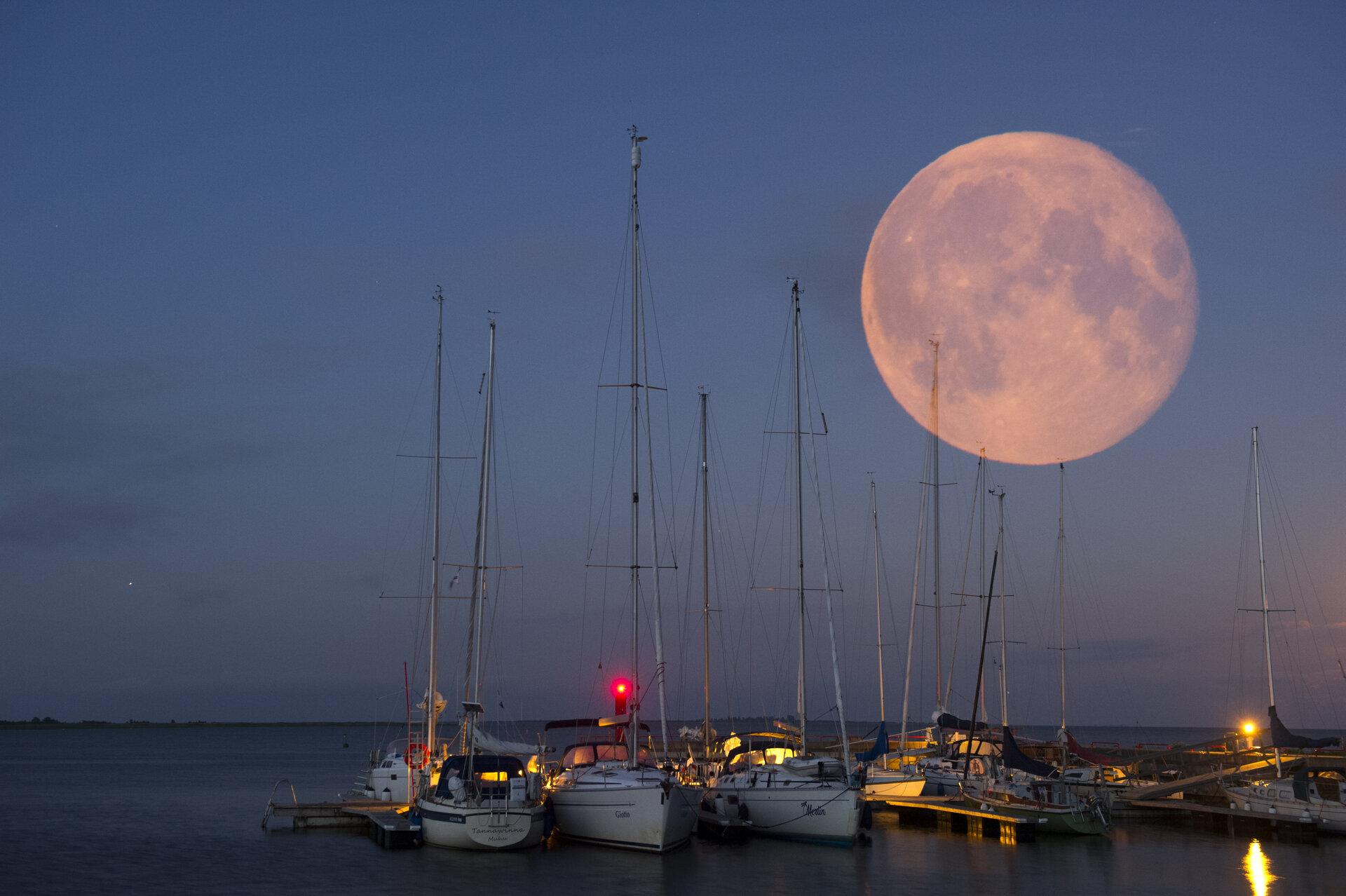Lõunaranna Harbour on Muhu
