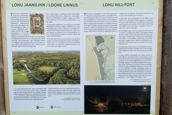 Loone linnuse infotahvel