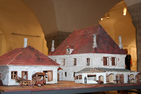 Tallinner Rathaus in der Advents- und Weihnachtszeit