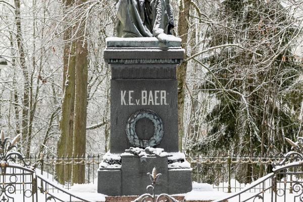 Karl Ernst von Baer -muistomerkki