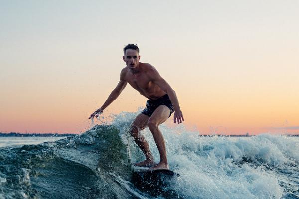 Лучшие места для серфинга и водных развлечений в Эстонии