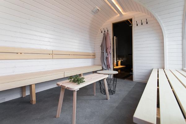 HOIA Nature Spa, igloo sauna vestibule
