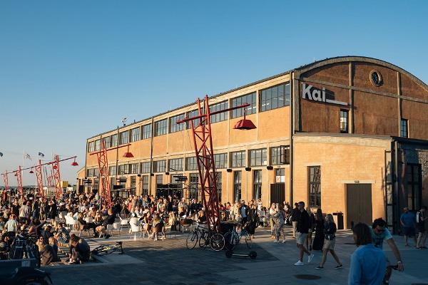 Kai konstcenters galleri och auditorium-biografsal