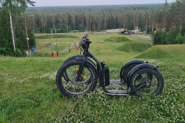 Поход E-bike на электровелосипеде по Нелиярве и Аэгвийду/Валгехобусемяэ