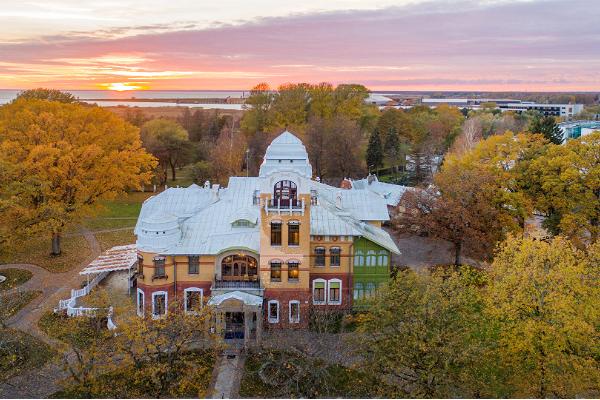 Villa Ammende restoran ja hotell Pärnus