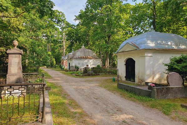 Giidiga jalutuskäik Pärnu Alevi kalmistul