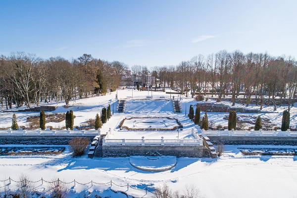 Oru park Toilas, lossiplats talvel