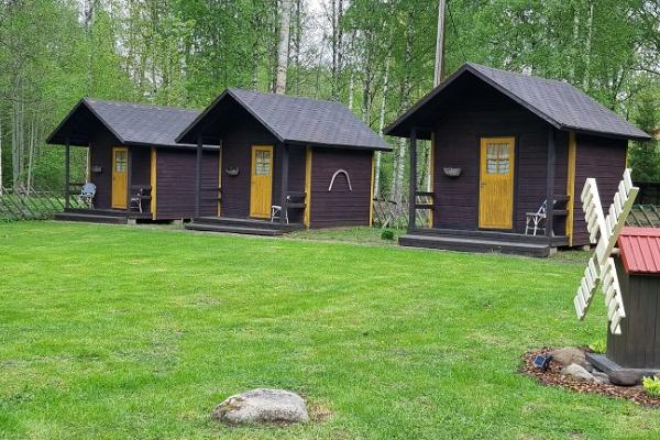 Ferienhof Atsikivi Puhketalu, Campinghäuser, Unterkunft