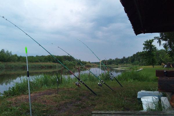 Humala Kalabaas - private and comfortable fishing spot with accommodation on the bank of the Emajõgi River 