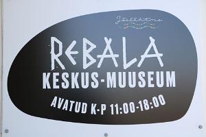 Rebala keskus-muuseum ja kivikalmed