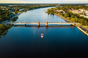Поездки на корабле от Pärnu Cruises по реке и заливу
