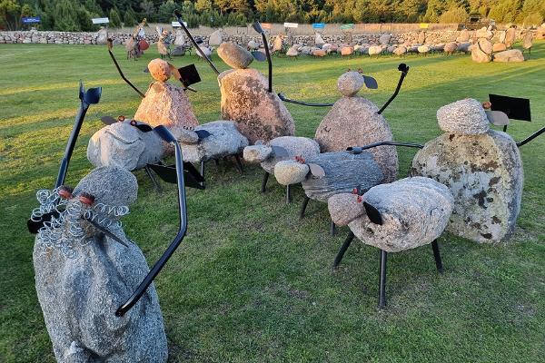 Юмористический тематический парк "Собрание овец" на Сааремаа