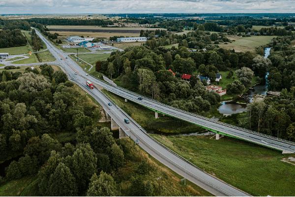 Nurmes degvielas uzpildes stacijas kafejnīca