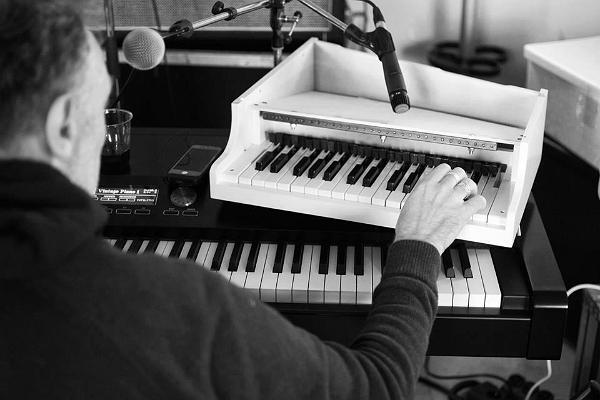 Yann Tiersen - Täistuur: Soolo Piano + Elektroonika