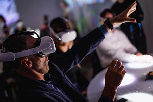 Впечатляющий ужин в виртуальной реальности на фабрике открытий "PROTO"