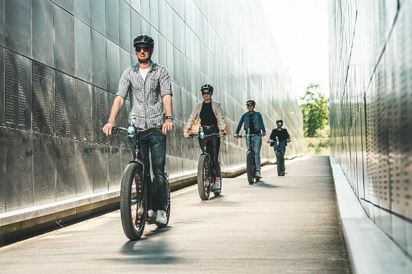 Tallinas pilsētas ekskursija ar E-bike elektriskajiem velosipēdiem vecpilsētā, Kadriorgā un Piritā 