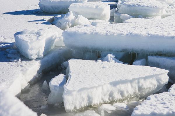Kruīzs ledainajā Pērnavas līcī