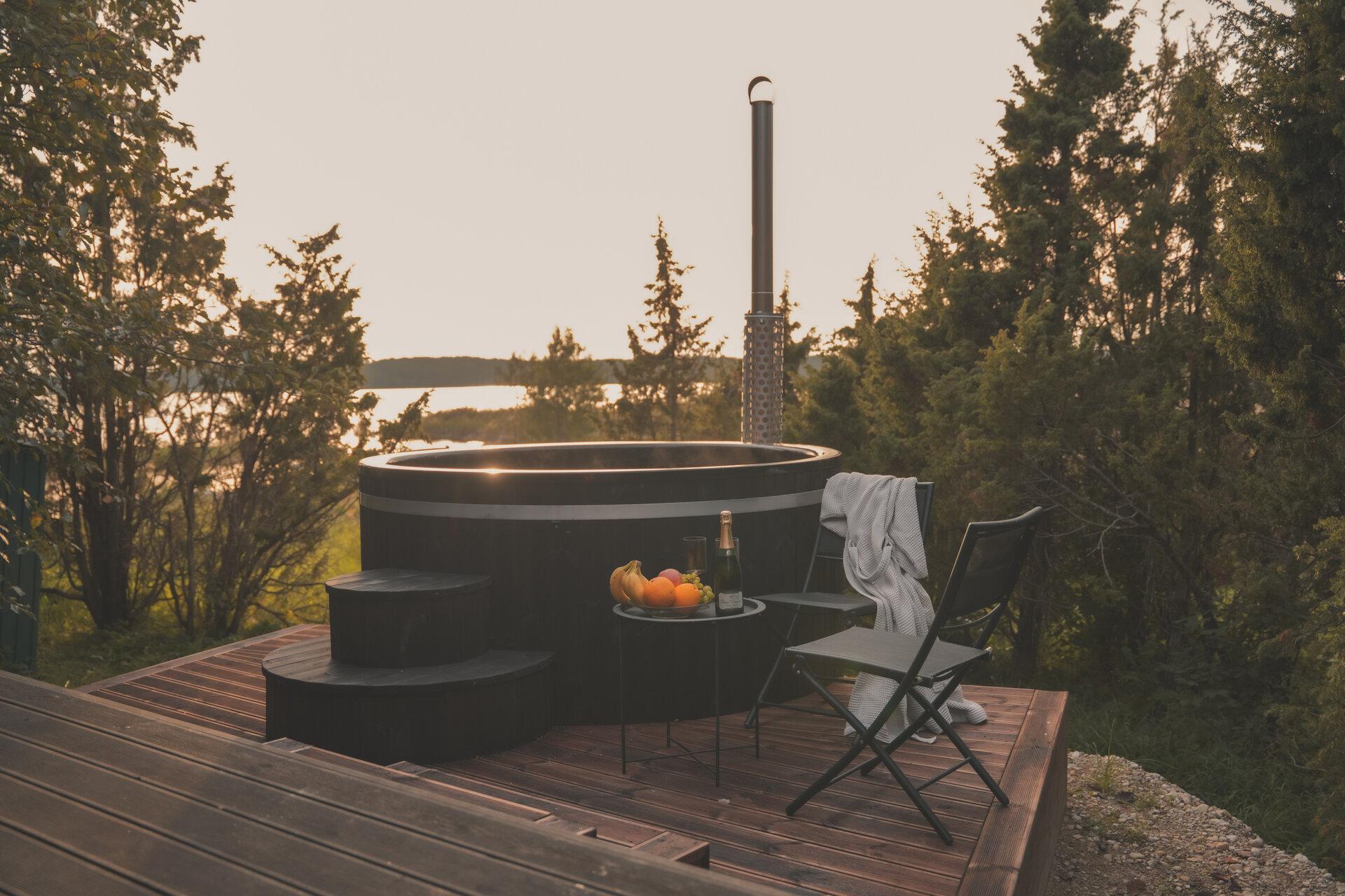 Puulaiu kõrtsi kalurimajad