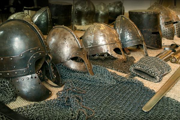Muinassõdalaste laager: ajalugu, viikingid ja mõõgavõitlus