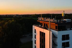 GMP Clubhotel & Pühajärve restorāns - ekskluzīva naktsmītne un maltīte Pihajervē 