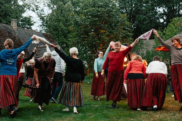 Festival traditioneller Tänze in Võru
