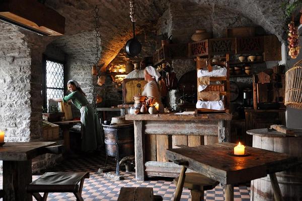 III Draakon - Medieval Tavern