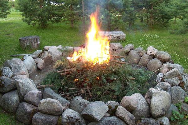 Metsaveeren maatilan lomakylä