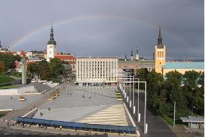 Frihetstorget och Minnesstatyn till Frihetskriget i Tallinn