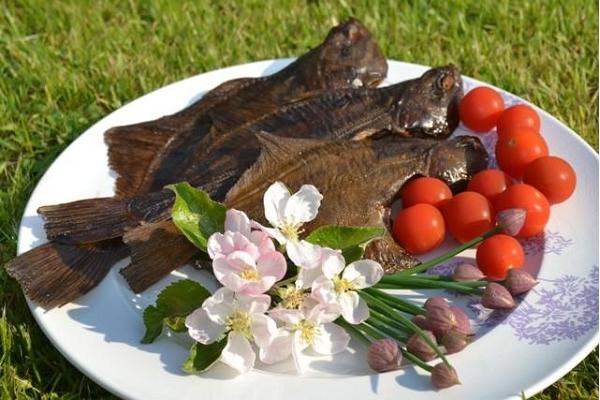 Kalaravintola Tihemetsa Söögituba